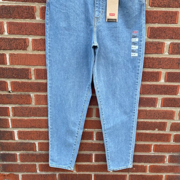 Levi's High Waisted Tapered Mom Stretch Jeans - Picture 5 of 9